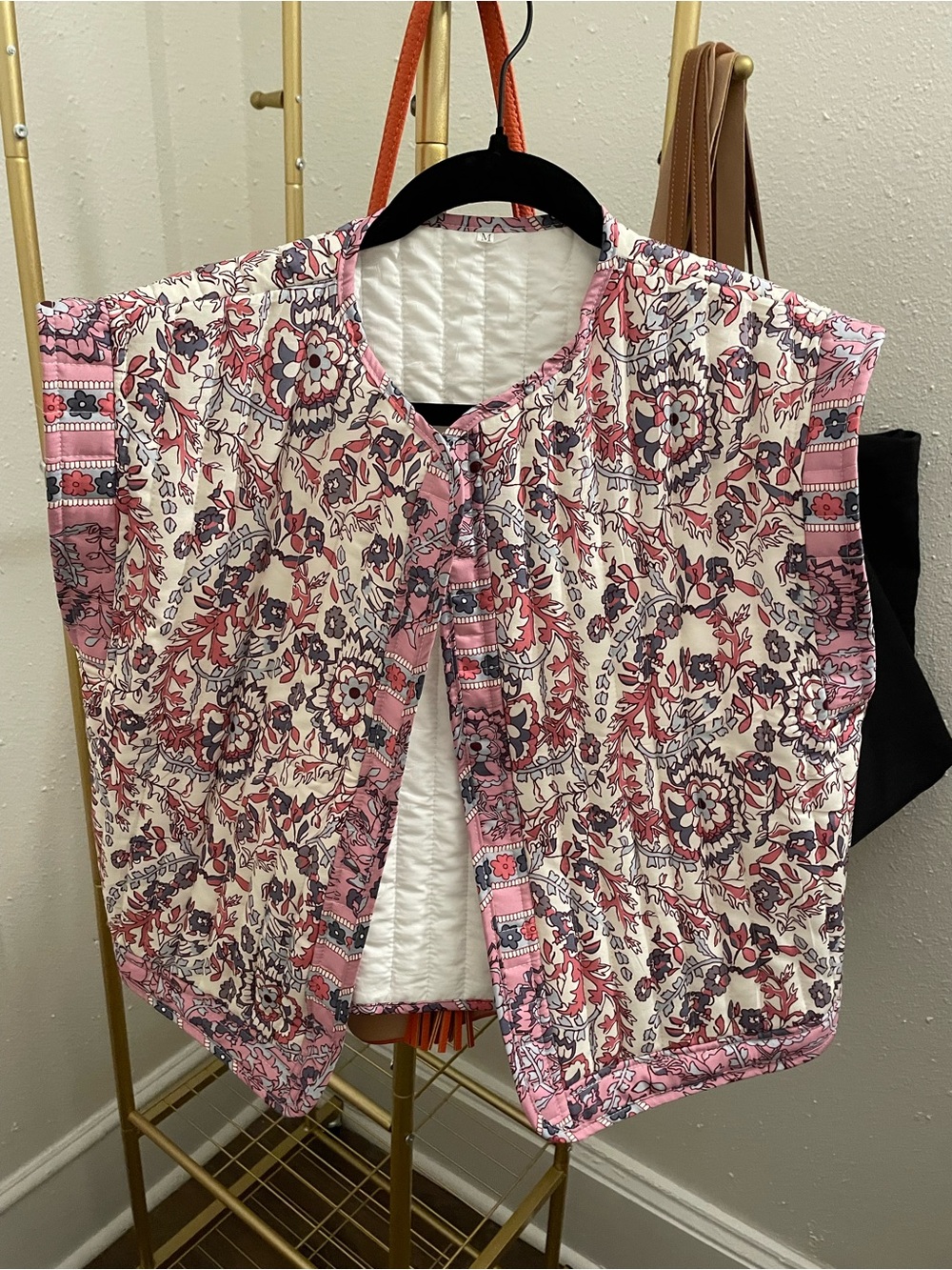 Amazon Women's Quilted Floral Vest - Pink & Cream